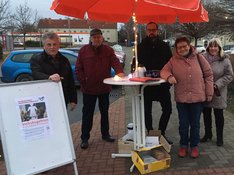 LINKE_Unterschriftensammlung_in_Stassfurt.JPG
